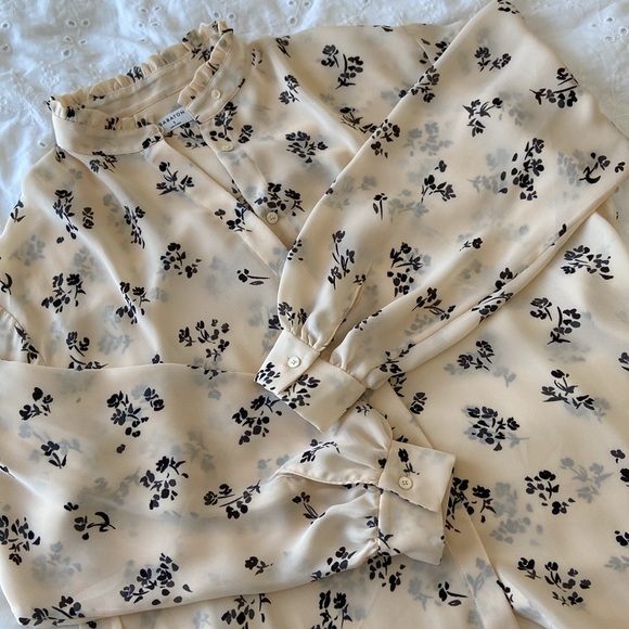 Babaton Long Sleeve Blouse (Size S) - Picture 4 of 5